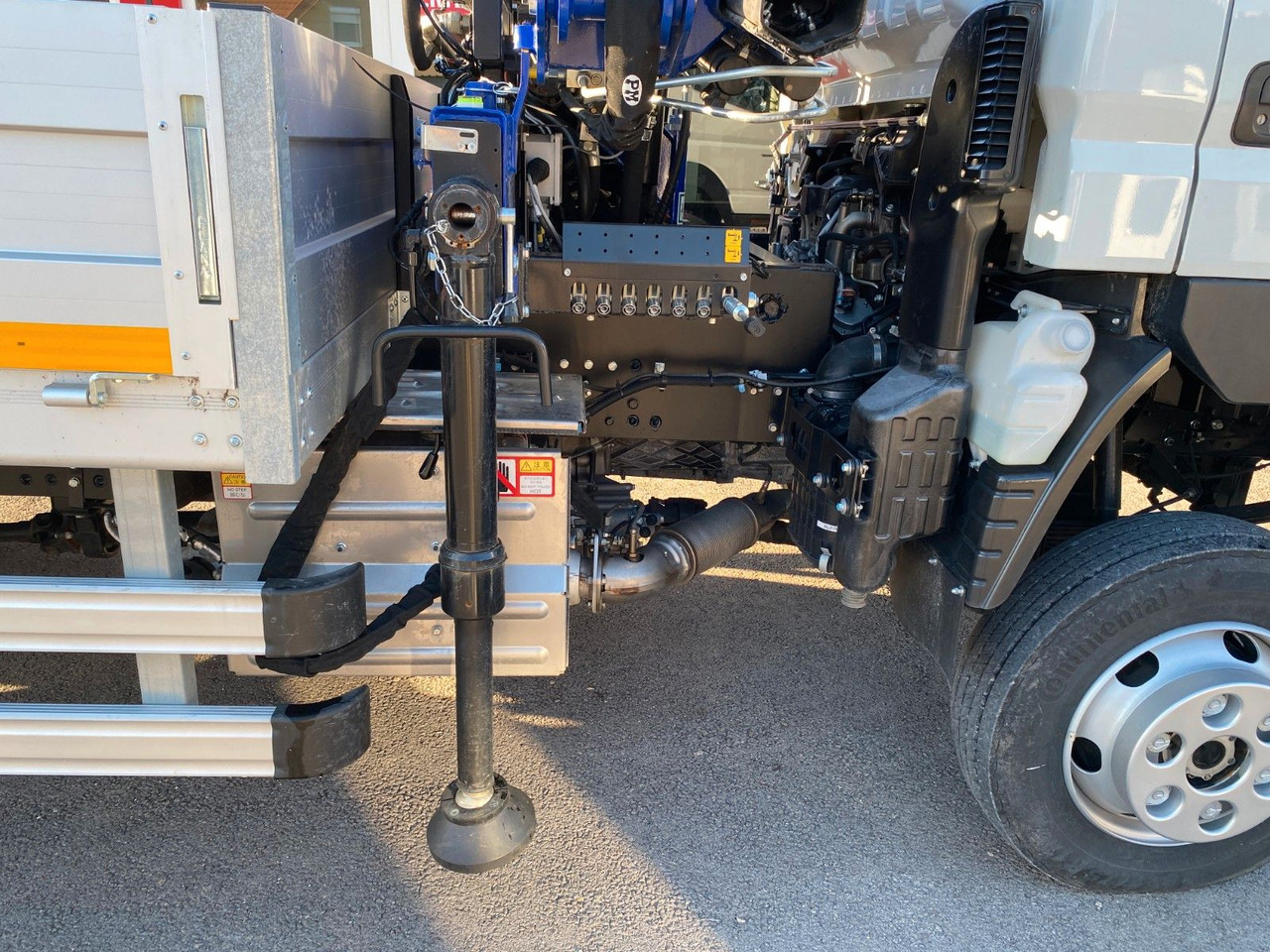 Fourgon plateau Mitsubishi FUSO CANTER 6C18 4WD PRITSCHE+PM 6522P KRAN: photos 18