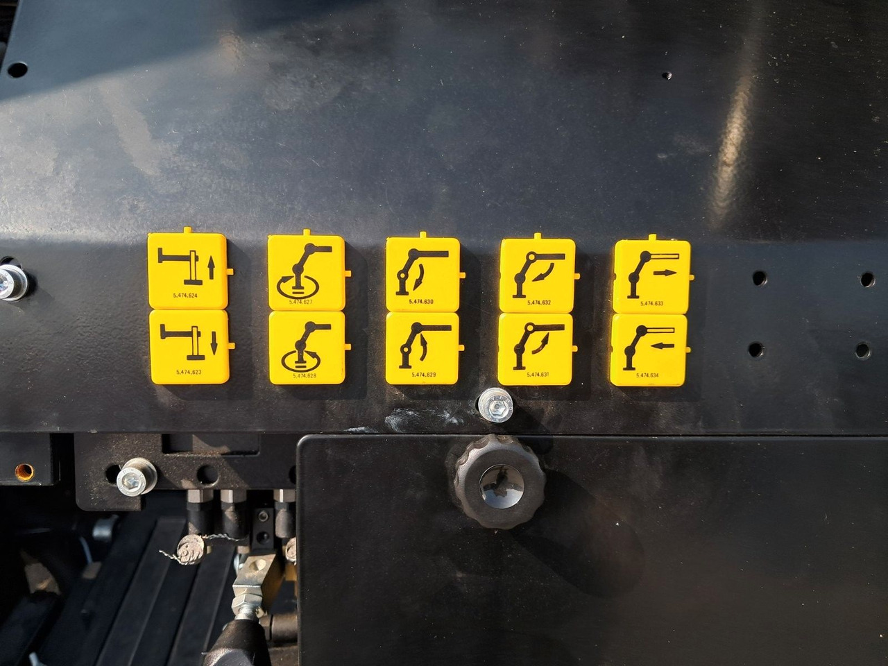 Fourgon plateau Mitsubishi FUSO CANTER 6C18 4WD PRITSCHE+PM 6522P KRAN: photos 28