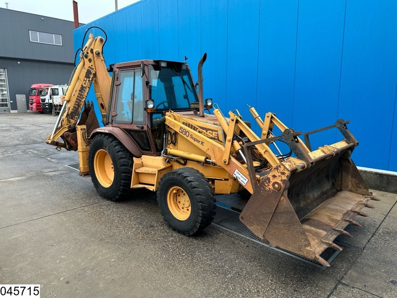 Case 580 K Turbo Case 580 Super K 4x4, 5703 Hours - Tractopelle: photos 3 Case 580 K Turbo Case 580 Super K 4x4, 5703 Hours - Tractopelle: photos 3