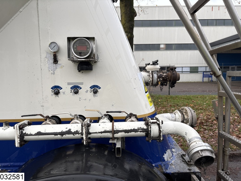 Semi-remorque citerne Feldbinder Silo 40.000 liter: photos 12 Semi-remorque citerne Feldbinder Silo 40.000 liter: photos 12