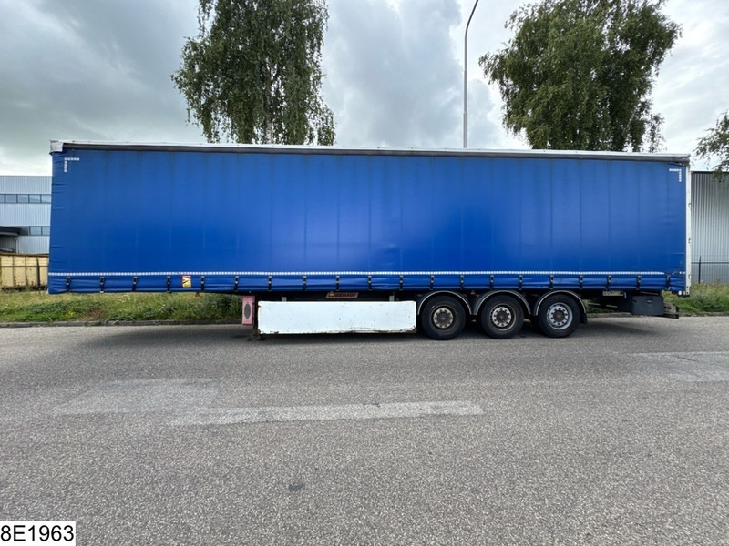 Fruehauf Tautliner - Semi-remorque rideaux coulissants: photos 2 Fruehauf Tautliner - Semi-remorque rideaux coulissants: photos 2