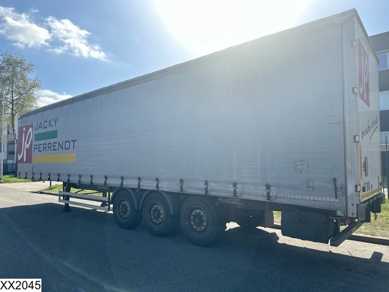 Fruehauf Tautliner - Semi-remorque rideaux coulissants: photos 3 Fruehauf Tautliner - Semi-remorque rideaux coulissants: photos 3