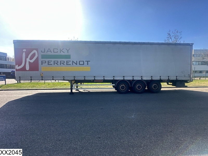 Fruehauf Tautliner - Semi-remorque rideaux coulissants: photos 2 Fruehauf Tautliner - Semi-remorque rideaux coulissants: photos 2