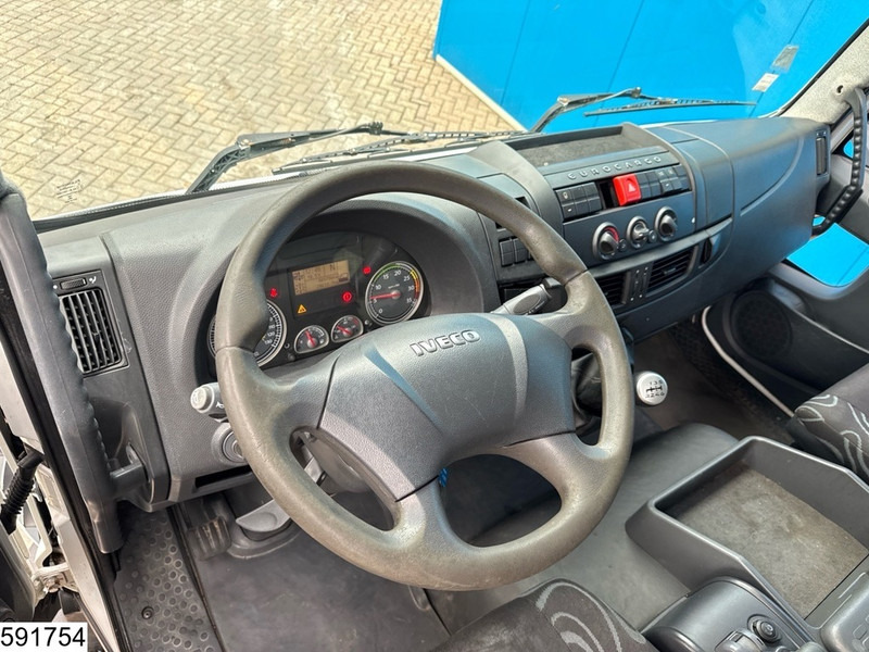 Iveco 180E28 EURO 5, Dhollandia, Manual transmission - Camion à rideaux coulissants: photos 5 Iveco 180E28 EURO 5, Dhollandia, Manual transmission - Camion à rideaux coulissants: photos 5