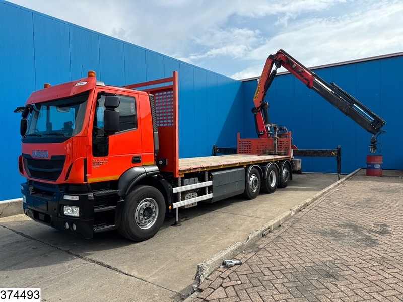 Iveco Stralis 330 CNG 8x2, CNG, Palfinger, Remote, 92.000KM - Camion plateau, Camion grue: photos 2 Iveco Stralis 330 CNG 8x2, CNG, Palfinger, Remote, 92.000KM - Camion plateau, Camion grue: photos 2
