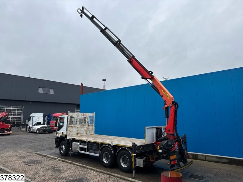 Iveco Trakker 360 6x4, EURO 6, Palfinger, Remote, Steel suspenion - Camion plateau, Camion grue: photos 4 Iveco Trakker 360 6x4, EURO 6, Palfinger, Remote, Steel suspenion - Camion plateau, Camion grue: photos 4