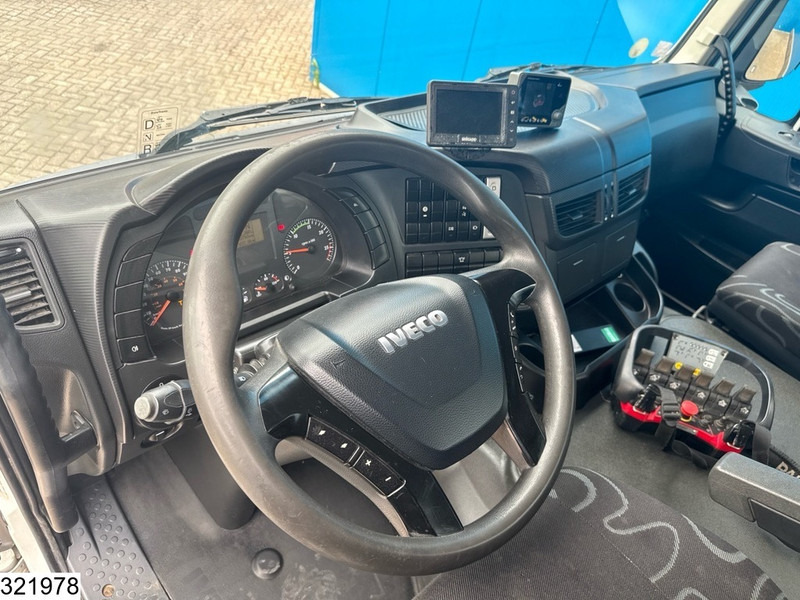 Iveco Trakker 410 6X4, EURO 6, Palfinger, Retarder, Steel suspension - Camion plateau, Camion grue: photos 5 Iveco Trakker 410 6X4, EURO 6, Palfinger, Retarder, Steel suspension - Camion plateau, Camion grue: photos 5