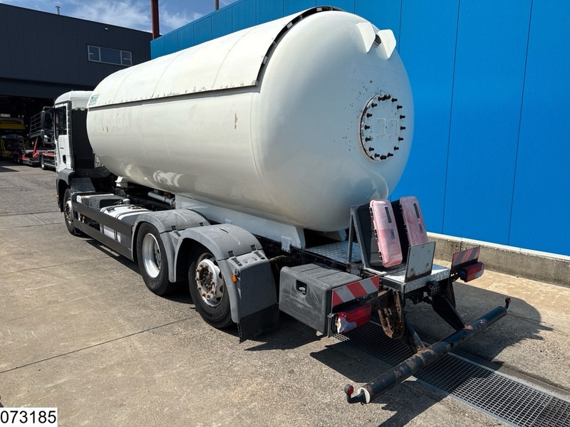 MAN TGA 26 310 6X2, 22070 Liter, PTO - Camion citerne: photos 4 MAN TGA 26 310 6X2, 22070 Liter, PTO - Camion citerne: photos 4