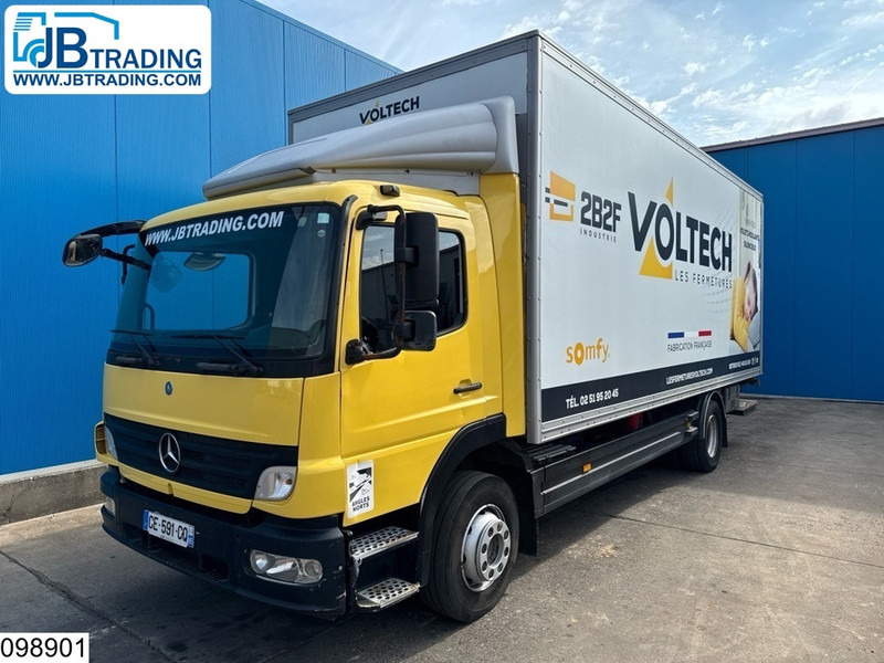 Mercedes-Benz Atego 1522 Dhollandia - Camion fourgon: photos 1 Mercedes-Benz Atego 1522 Dhollandia - Camion fourgon: photos 1