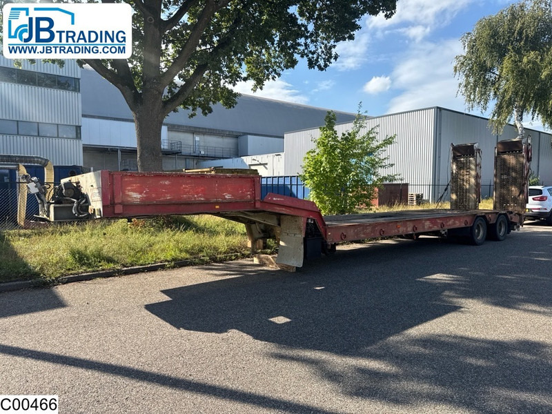 ROBUSTE semie 38.000 KG - Semi-remorque surbaissé: photos 1 ROBUSTE semie 38.000 KG - Semi-remorque surbaissé: photos 1