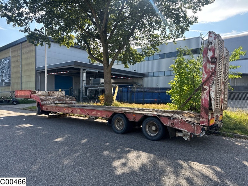 ROBUSTE semie 38.000 KG - Semi-remorque surbaissé: photos 3 ROBUSTE semie 38.000 KG - Semi-remorque surbaissé: photos 3