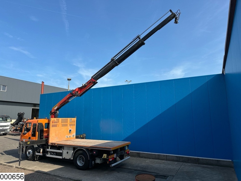 Renault C 320 EURO 6, Steel suspension, Palfinger - Camion plateau, Camion grue: photos 4 Renault C 320 EURO 6, Steel suspension, Palfinger - Camion plateau, Camion grue: photos 4