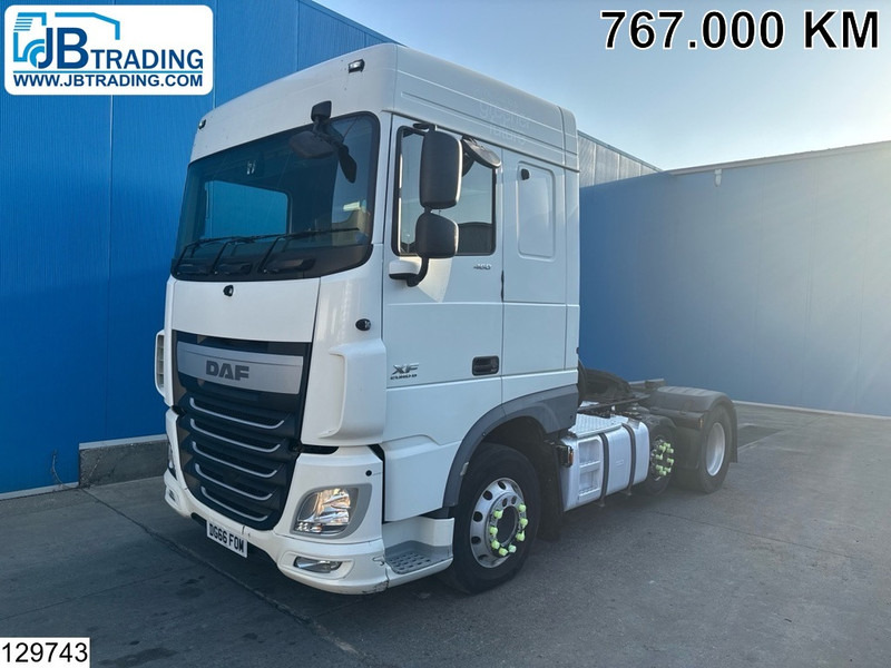 DAF XF 460 6x2, EURO 6, Hydraulic, RHD - Tracteur routier: photos 1 DAF XF 460 6x2, EURO 6, Hydraulic, RHD - Tracteur routier: photos 1