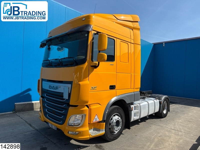 DAF XF 460 EURO 6, PTO - Tracteur routier: photos 1 DAF XF 460 EURO 6, PTO - Tracteur routier: photos 1