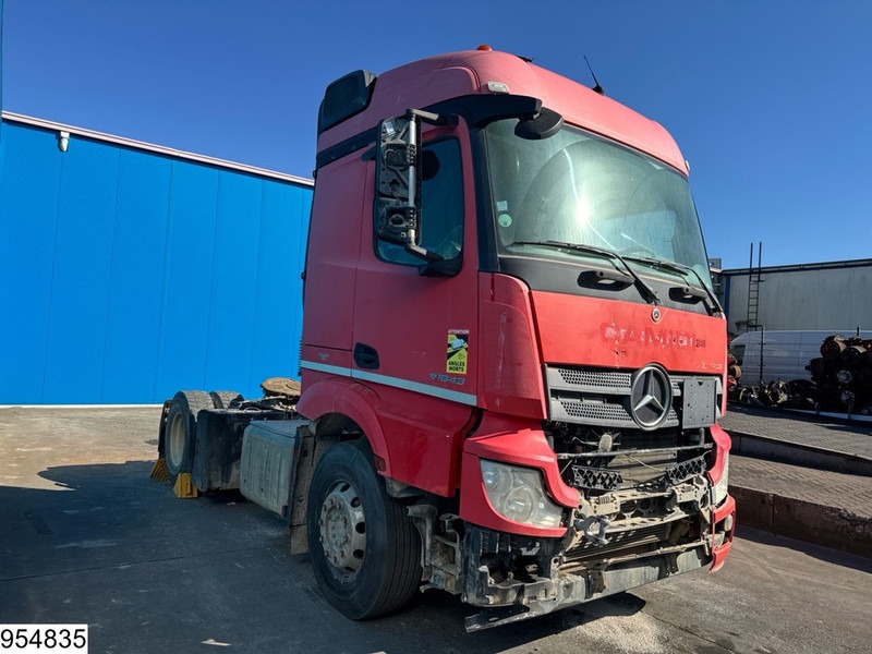 Mercedes-Benz Actros 1843 EURO 6, ADR, Retarder, PTO, Engine problem - Tracteur routier: photos 3 Mercedes-Benz Actros 1843 EURO 6, ADR, Retarder, PTO, Engine problem - Tracteur routier: photos 3
