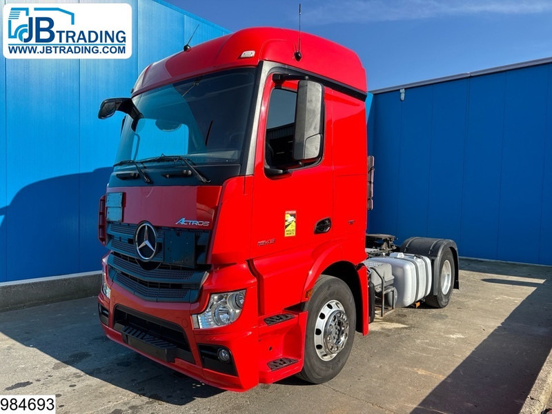 Mercedes-Benz Actros 1843 EURO 6, ADR, Retarder, PTO - Tracteur routier: photos 1 Mercedes-Benz Actros 1843 EURO 6, ADR, Retarder, PTO - Tracteur routier: photos 1