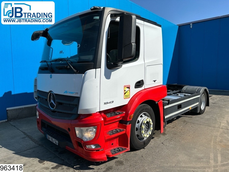 Mercedes-Benz Actros 1843 EURO 6, Retarder, Lohr, Standairco - Tracteur routier: photos 1 Mercedes-Benz Actros 1843 EURO 6, Retarder, Lohr, Standairco - Tracteur routier: photos 1