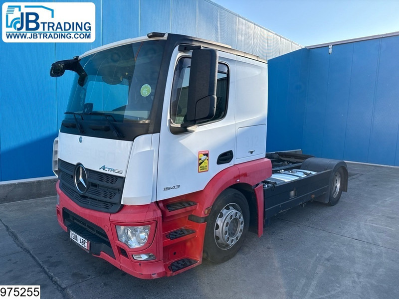 Mercedes-Benz Actros 1843 EURO 6, Retarder, PTO, LOHR, Standairco - Tracteur routier: photos 1 Mercedes-Benz Actros 1843 EURO 6, Retarder, PTO, LOHR, Standairco - Tracteur routier: photos 1