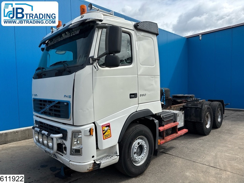 Volvo FH16 550 6x4, EURO 3, Manual, Retarder - Tracteur routier: photos 1 Volvo FH16 550 6x4, EURO 3, Manual, Retarder - Tracteur routier: photos 1
