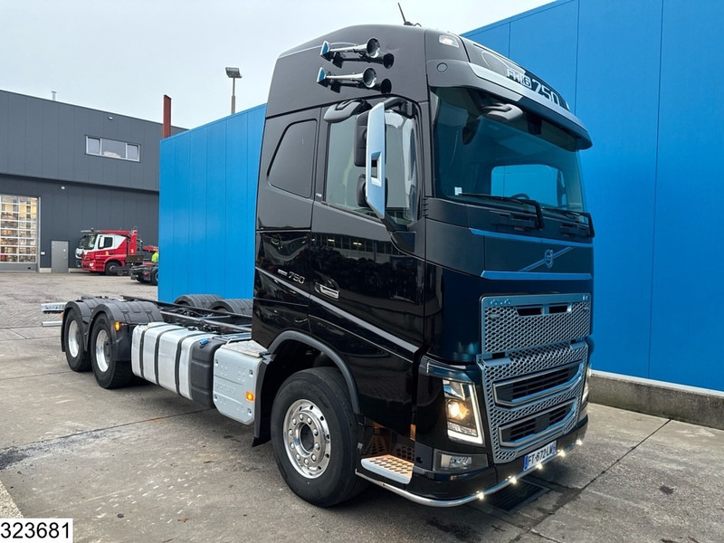 Volvo FH16 750 6X4, EURO 6D, Retarder, PTO - Châssis cabine: photos 2 Volvo FH16 750 6X4, EURO 6D, Retarder, PTO - Châssis cabine: photos 2