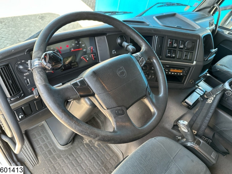 Volvo FM 370 6X2, EURO 5, Palfinger, Remote - Camion plateau, Camion grue: photos 5 Volvo FM 370 6X2, EURO 5, Palfinger, Remote - Camion plateau, Camion grue: photos 5