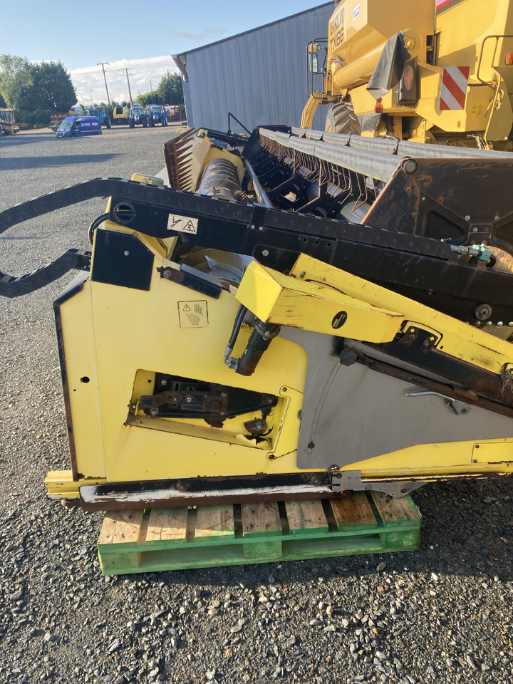 BISO COUPE - Moissoneuse: photos 2 BISO COUPE - Moissoneuse: photos 2