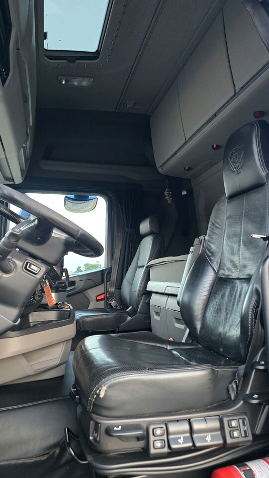 SCANIA R650 - Camion grumier: photos 5 SCANIA R650 - Camion grumier: photos 5