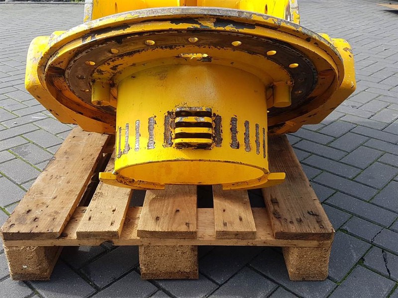 Ahlmann 4182022O - Frame/ Châssis pour Engins de chantier: photos 5 Ahlmann 4182022O - Frame/ Châssis pour Engins de chantier: photos 5