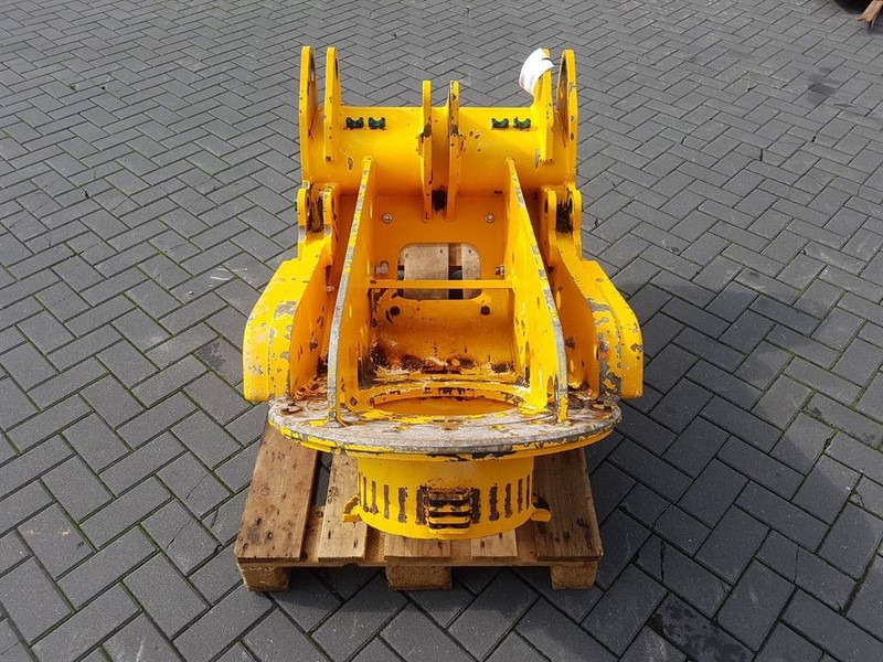 Ahlmann 4182022O - Frame/ Châssis pour Engins de chantier: photos 2 Ahlmann 4182022O - Frame/ Châssis pour Engins de chantier: photos 2