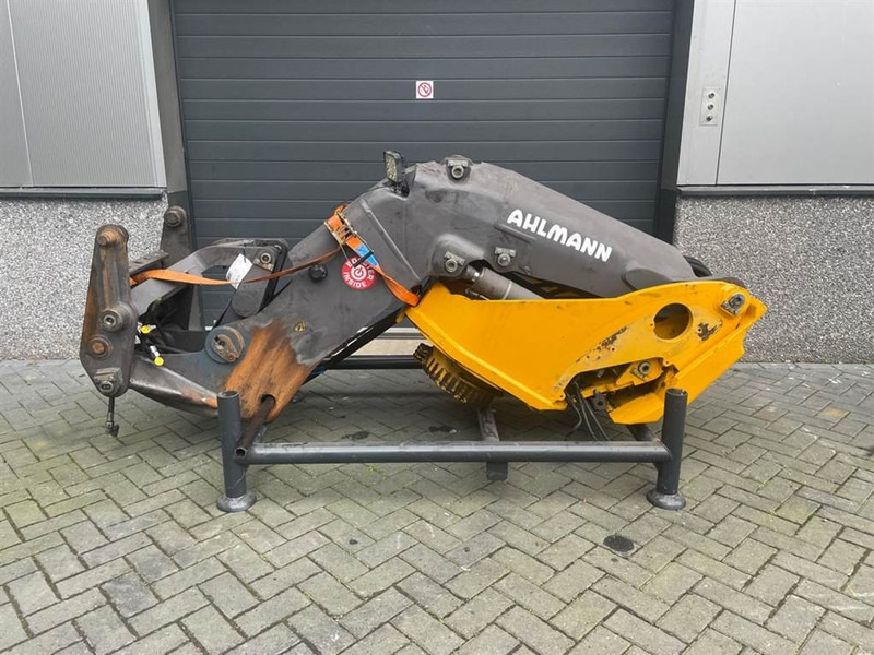 Ahlmann AS900-23115595-Lifting framework/Schaufelarm/Giek - Flèche pour Engins de chantier: photos 1 Ahlmann AS900-23115595-Lifting framework/Schaufelarm/Giek - Flèche pour Engins de chantier: photos 1