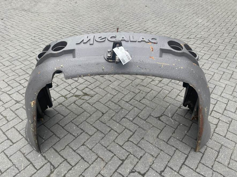 Ahlmann AS900-23120192L-Counterweight/Heckgewicht - Frame/ Châssis pour Engins de chantier: photos 1 Ahlmann AS900-23120192L-Counterweight/Heckgewicht - Frame/ Châssis pour Engins de chantier: photos 1