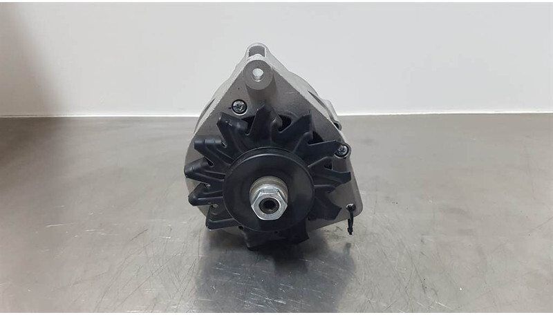 Ahlmann AZ14-28V 35A-Alternator/Lichtmaschine/Dynamo - Moteur pour Engins de chantier: photos 2 Ahlmann AZ14-28V 35A-Alternator/Lichtmaschine/Dynamo - Moteur pour Engins de chantier: photos 2