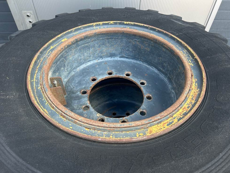 Ahlmann AZ14-CEAT 17.5-25-Tire/Reifen/Band - Pneus et jantes pour Engins de chantier: photos 4 Ahlmann AZ14-CEAT 17.5-25-Tire/Reifen/Band - Pneus et jantes pour Engins de chantier: photos 4