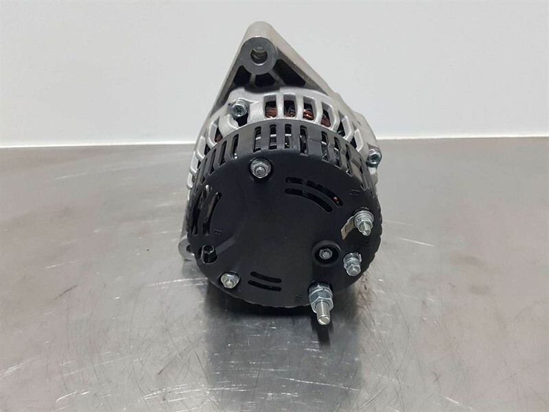 Ahlmann AZ150-28V 55A-Alternator/Lichtmaschine/Dynamo - Moteur pour Engins de chantier: photos 5 Ahlmann AZ150-28V 55A-Alternator/Lichtmaschine/Dynamo - Moteur pour Engins de chantier: photos 5