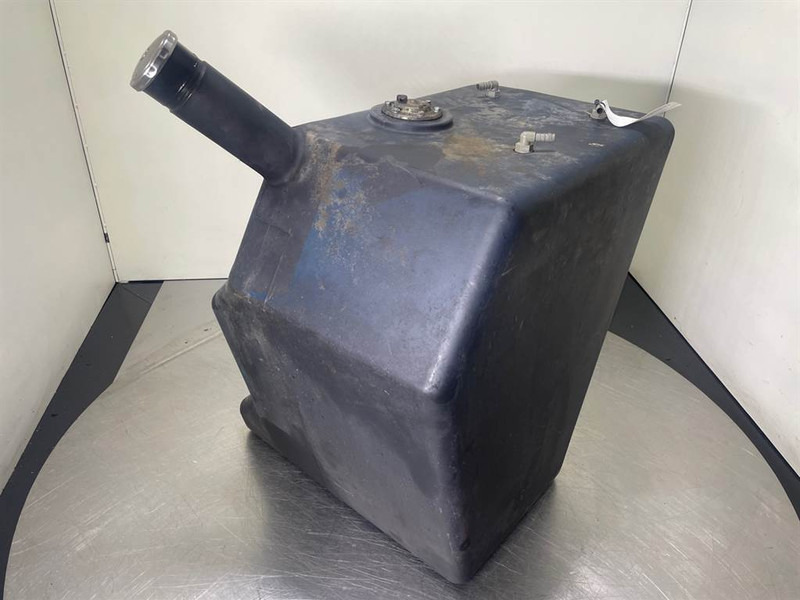 Ahlmann AZ150-4100050A-Fuel tank/Kraftstofftank - Frame/ Châssis pour Engins de chantier: photos 5 Ahlmann AZ150-4100050A-Fuel tank/Kraftstofftank - Frame/ Châssis pour Engins de chantier: photos 5