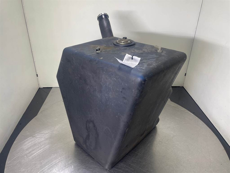 Ahlmann AZ150-4100050A-Fuel tank/Kraftstofftank - Frame/ Châssis pour Engins de chantier: photos 3 Ahlmann AZ150-4100050A-Fuel tank/Kraftstofftank - Frame/ Châssis pour Engins de chantier: photos 3
