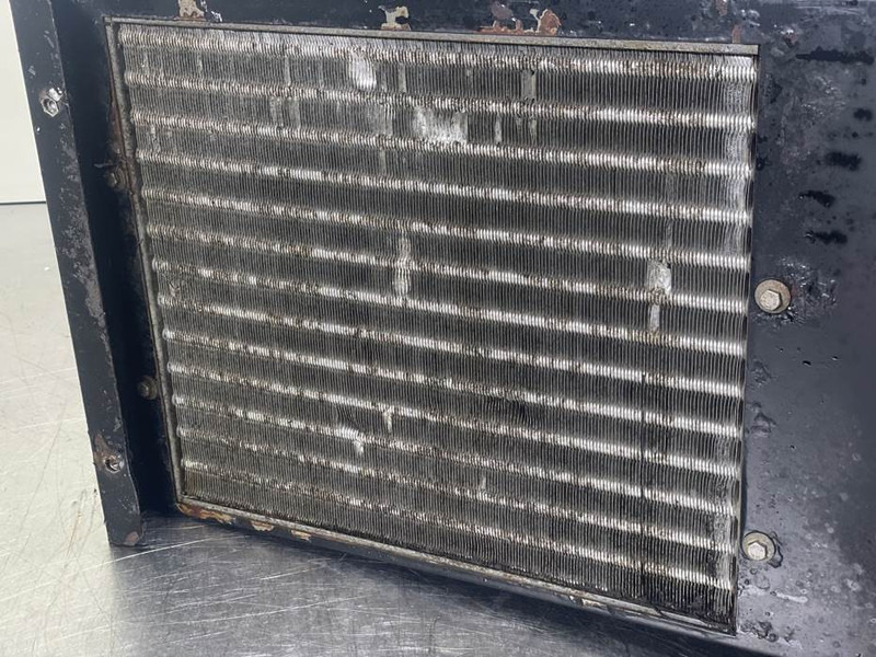 Ahlmann AZ150-4184898A-Airco condenser/Klimakondensator - Frame/ Châssis pour Engins de chantier: photos 5 Ahlmann AZ150-4184898A-Airco condenser/Klimakondensator - Frame/ Châssis pour Engins de chantier: photos 5