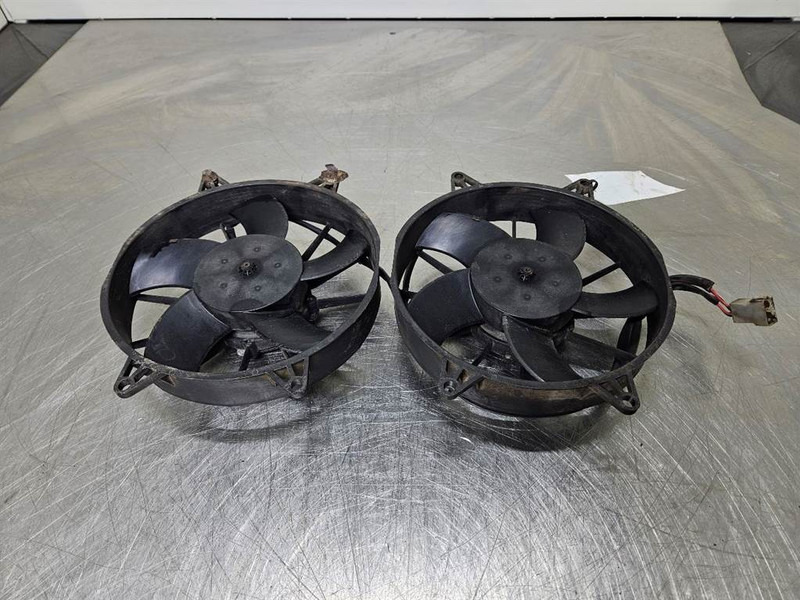 Ahlmann AZ210E-Spal VA15-BP70 24V-Fan/Lüfter/Ventilator - Système électrique pour Engins de chantier: photos 3 Ahlmann AZ210E-Spal VA15-BP70 24V-Fan/Lüfter/Ventilator - Système électrique pour Engins de chantier: photos 3