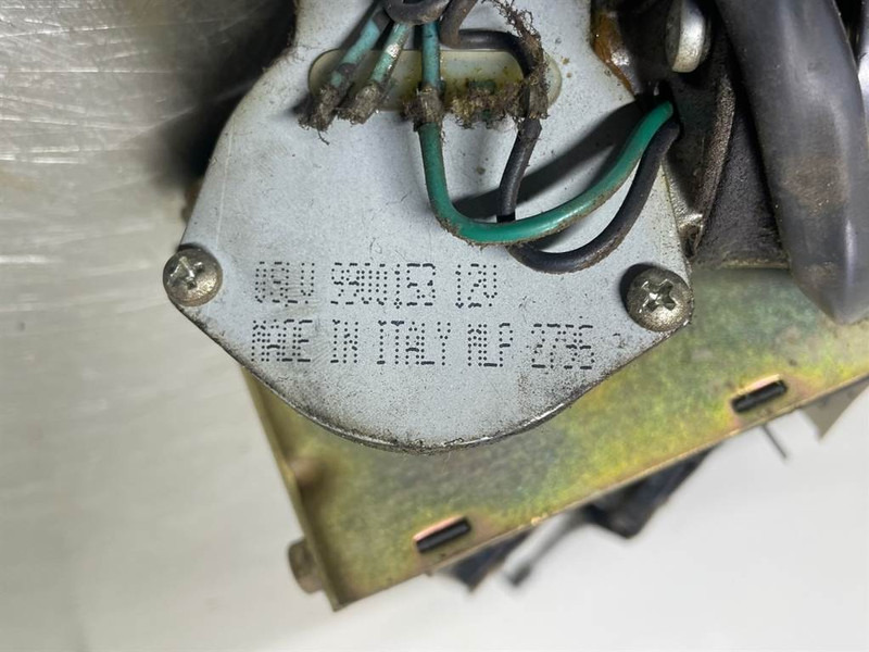 Ahlmann AZ6-4197706A-OSLV 9900153-Wiper motor/Wischermotor - Système électrique pour Engins de chantier: photos 5 Ahlmann AZ6-4197706A-OSLV 9900153-Wiper motor/Wischermotor - Système électrique pour Engins de chantier: photos 5