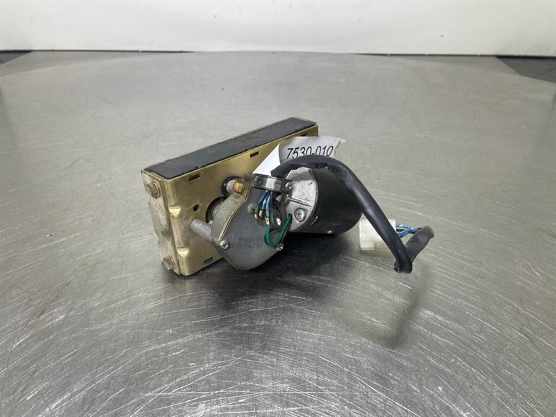 Ahlmann AZ6-4197706A-OSLV 9900153-Wiper motor/Wischermotor - Système électrique pour Engins de chantier: photos 4 Ahlmann AZ6-4197706A-OSLV 9900153-Wiper motor/Wischermotor - Système électrique pour Engins de chantier: photos 4
