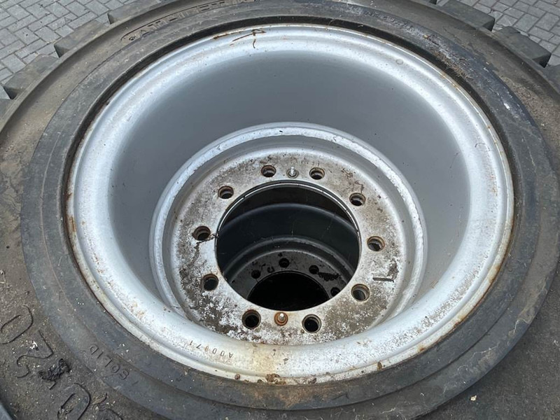 Athletik 10.00-20 - SOLID - Tire/Reifen/Band - Pneus et jantes pour Engins de chantier: photos 5 Athletik 10.00-20 - SOLID - Tire/Reifen/Band - Pneus et jantes pour Engins de chantier: photos 5