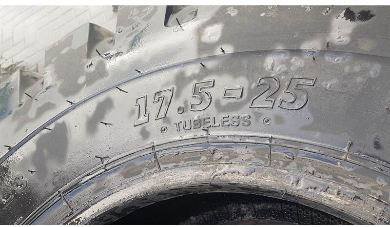 BKT 17.5-25 - Tyre/Reifen/Band - Pneu pour Engins de chantier: photos 3 BKT 17.5-25 - Tyre/Reifen/Band - Pneu pour Engins de chantier: photos 3