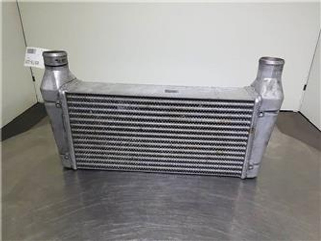 Case 621D-Denso MN127100-17712C-Cooler/Kühler/Koeler - Moteur pour Engins de chantier: photos 1 Case 621D-Denso MN127100-17712C-Cooler/Kühler/Koeler - Moteur pour Engins de chantier: photos 1