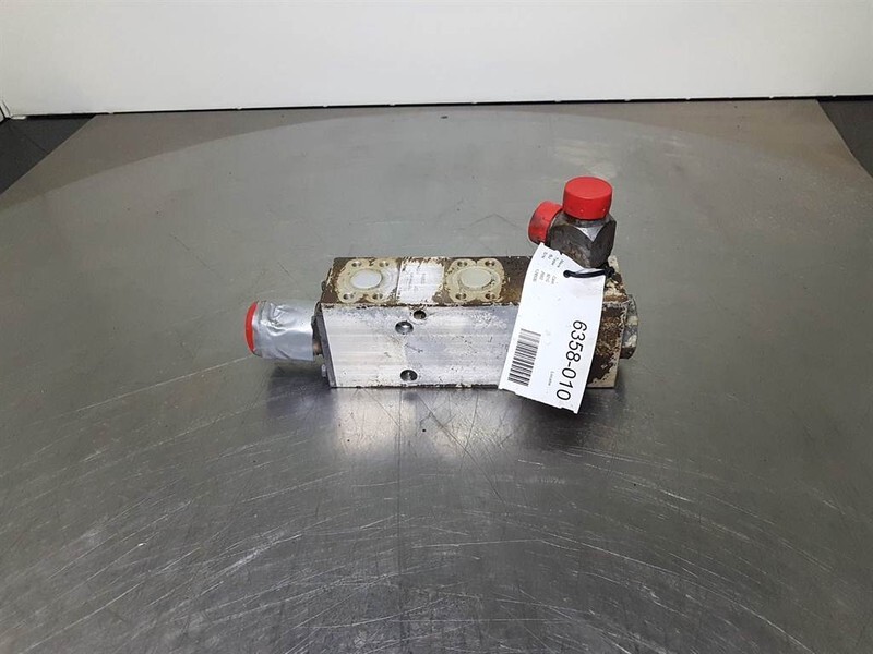 Case 921C - L127968 - Valve/Ventile/Ventiel - Hydraulique pour Engins de chantier: photos 2 Case 921C - L127968 - Valve/Ventile/Ventiel - Hydraulique pour Engins de chantier: photos 2