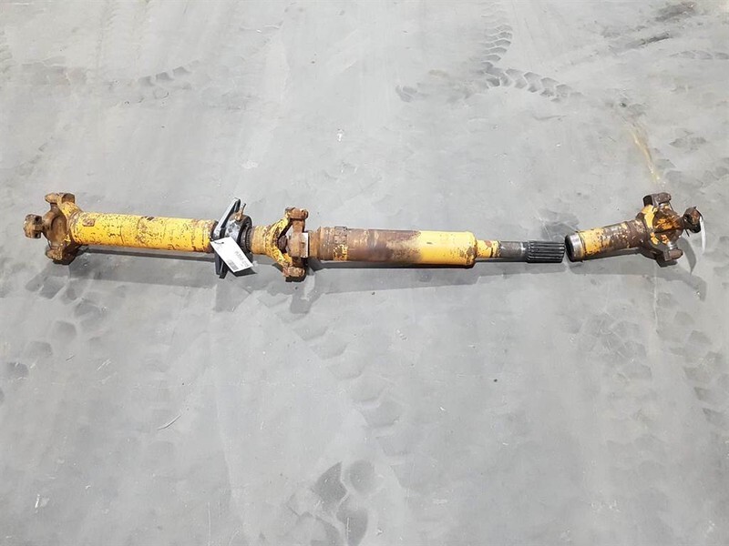 Case 921C - Propshaft/Gelenkwelle/Cardanas - Essieu et pièces pour Engins de chantier: photos 1 Case 921C - Propshaft/Gelenkwelle/Cardanas - Essieu et pièces pour Engins de chantier: photos 1