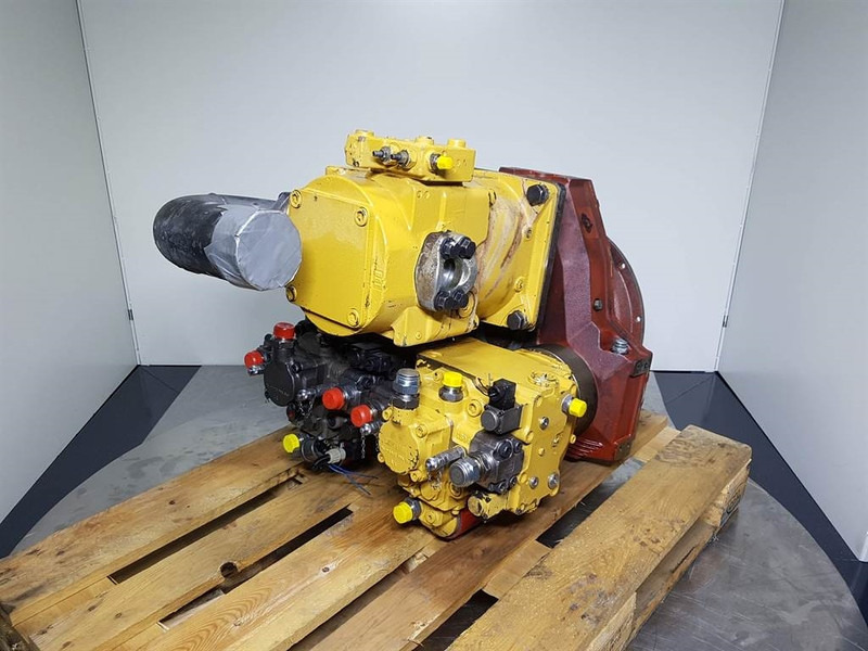 Cat 580B / Ecolog 580 - Transmission/Getriebe - Boîte de vitesse et pièces pour Engins de chantier: photos 2 Cat 580B / Ecolog 580 - Transmission/Getriebe - Boîte de vitesse et pièces pour Engins de chantier: photos 2