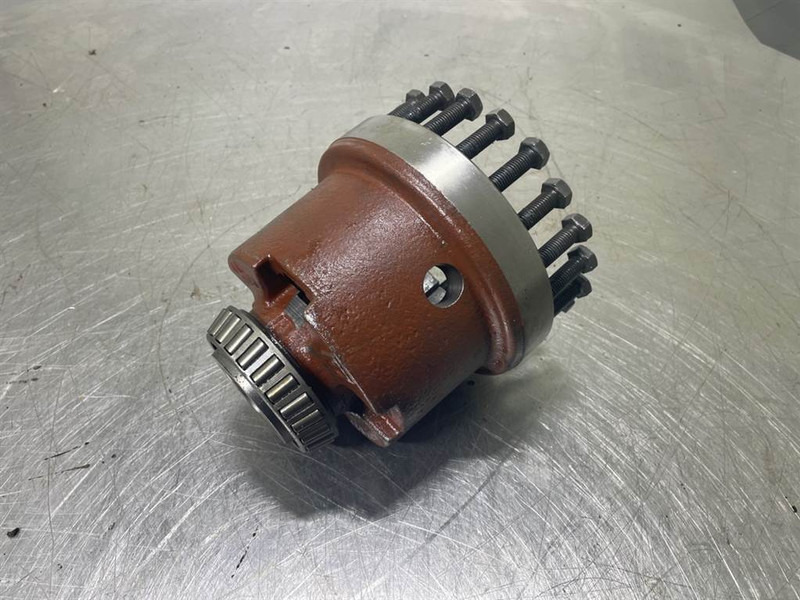 Cat 924G - Bevel gear set housing - Essieu et pièces pour Engins de chantier: photos 1 Cat 924G - Bevel gear set housing - Essieu et pièces pour Engins de chantier: photos 1