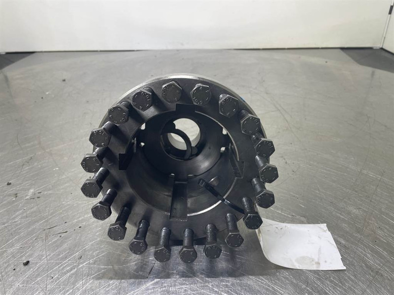 Cat 924G - Bevel gear set housing - Essieu et pièces pour Engins de chantier: photos 3 Cat 924G - Bevel gear set housing - Essieu et pièces pour Engins de chantier: photos 3
