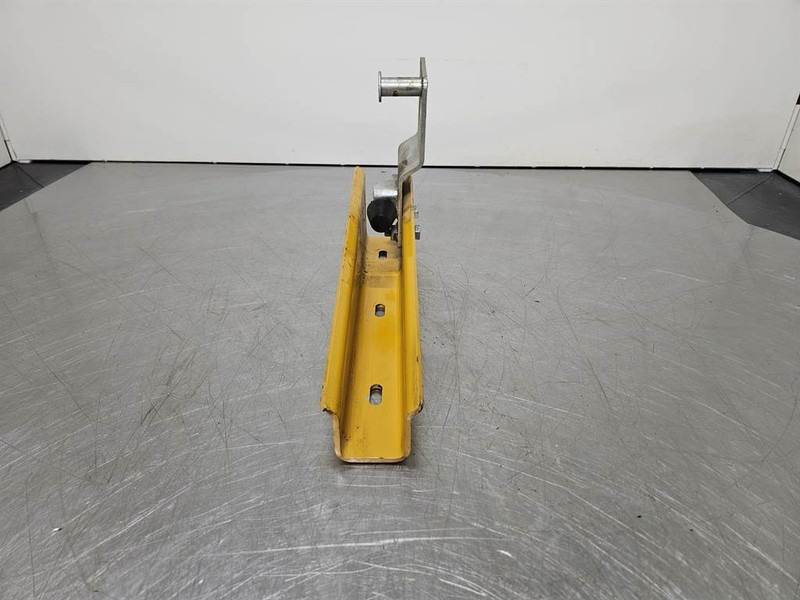Cat 950H-312-6600/315-3082-Fender bracket/Halter - Frame/ Châssis pour Engins de chantier: photos 3 Cat 950H-312-6600/315-3082-Fender bracket/Halter - Frame/ Châssis pour Engins de chantier: photos 3