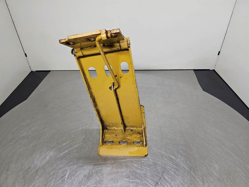 Cat 966H-300-5456-Fender bracket/Halter/Steun - Frame/ Châssis pour Engins de chantier: photos 3 Cat 966H-300-5456-Fender bracket/Halter/Steun - Frame/ Châssis pour Engins de chantier: photos 3